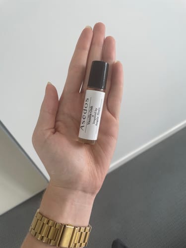 Customer photo review of VANILLA OAK PERFUME OIL