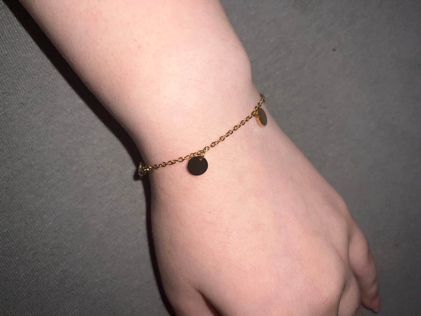 Customer photo review of Plate Armband | 18K vergoldet