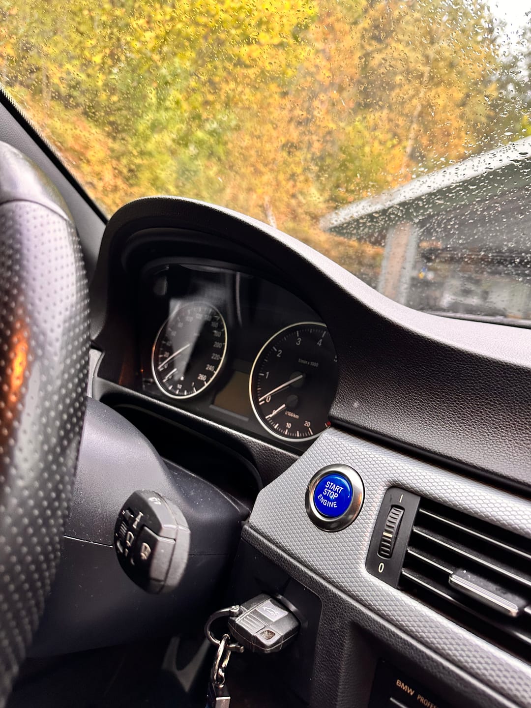 Customer photo review of BMW E6x/E8x/E9x Startknapp