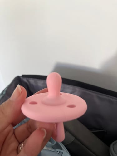 Customer photo review of Kit 2 Chupetes Rosa y Mint  Nenina & Co