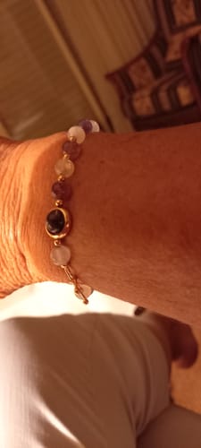 Customer photo review of Bracelet Amincissant en Améthyste et Pierre de Lune | Or fin
