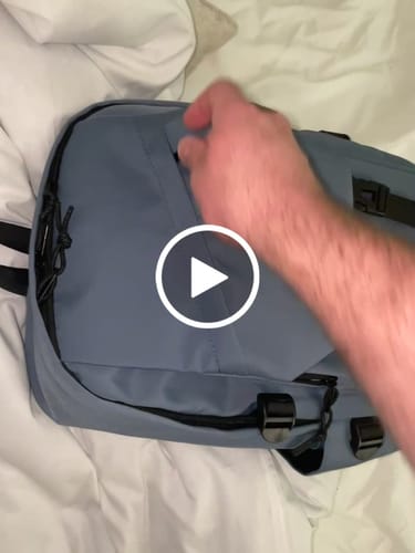 Customer video review of kai תיק גב