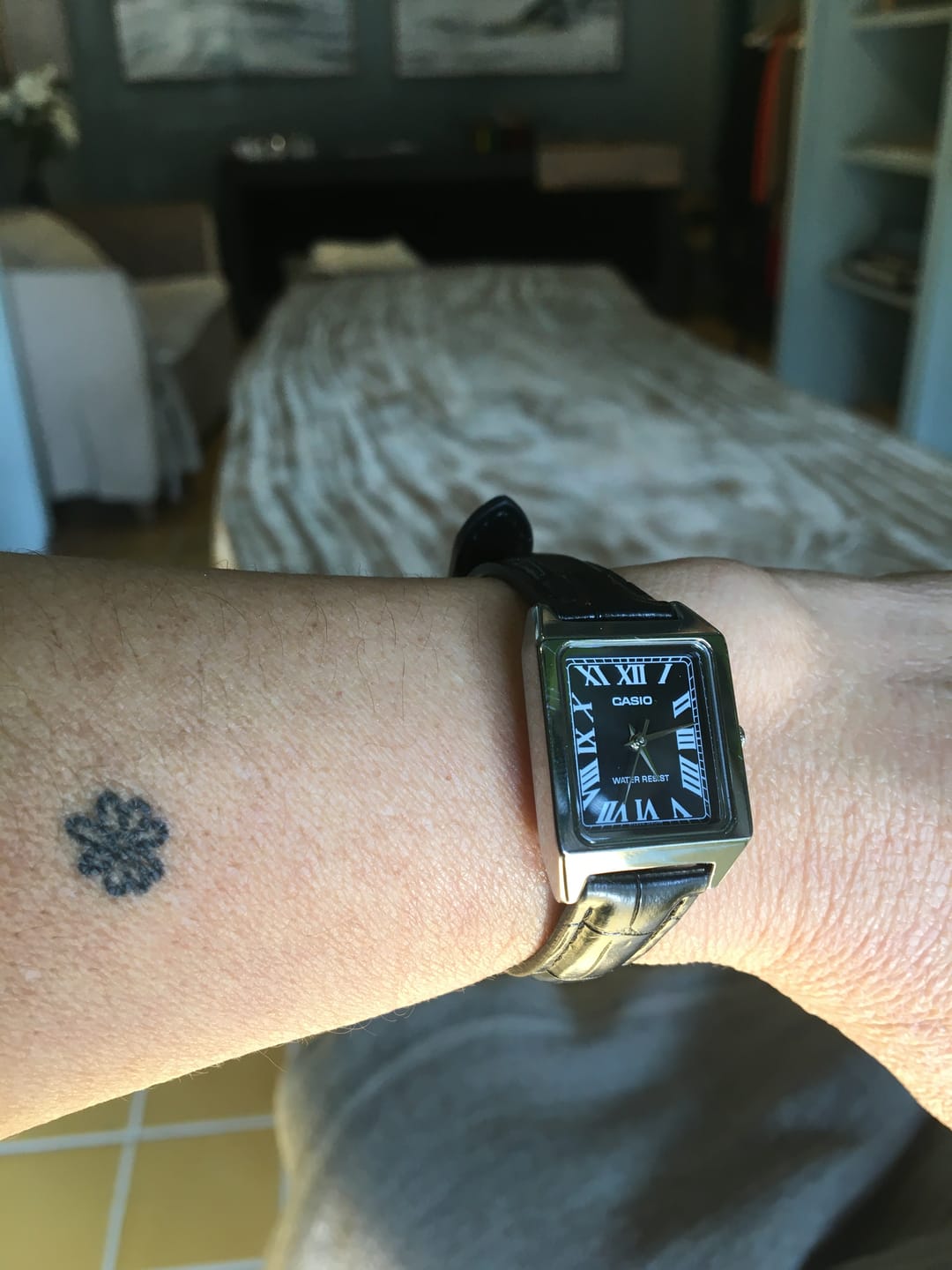Customer photo review of Reloj Casio Tank Análogo LTP-V007L-1BUDF Cuero Dial Negro