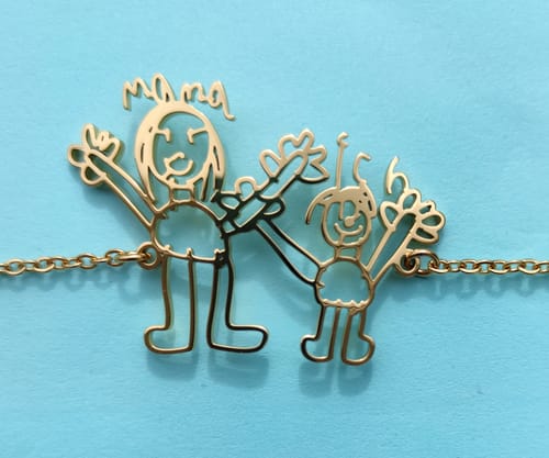 Customer photo review of LOANYA persönliche Kinderzeichnung als Halskette oder Anhänger