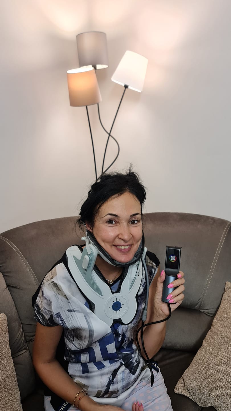 Customer photo review of CERVITRAX GEN-2 Neck Traction Collar