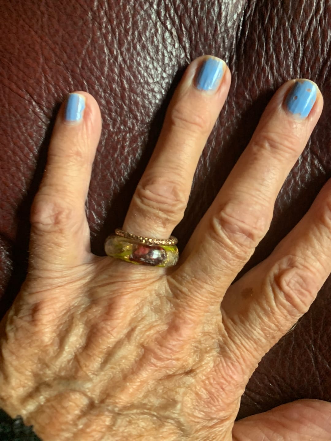 Customer photo review of Red Rose Moss Ring with Cremation Ash and Gold Flakes