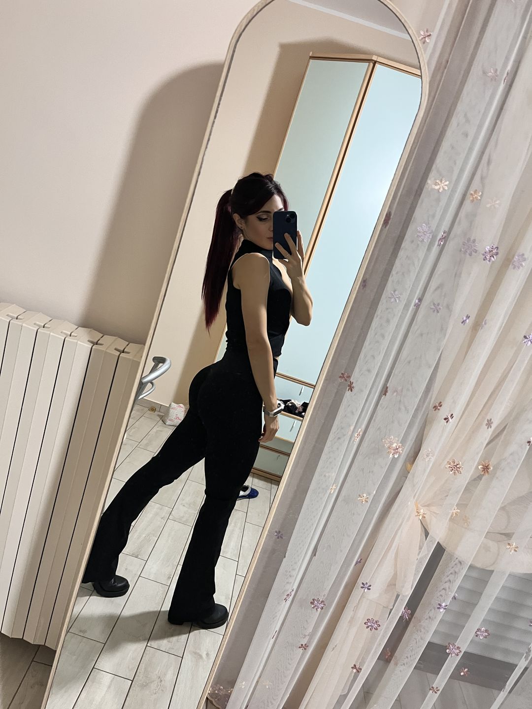 Customer photo review of LEGGINGS A ZAMPA DI ELEFANTE NERO