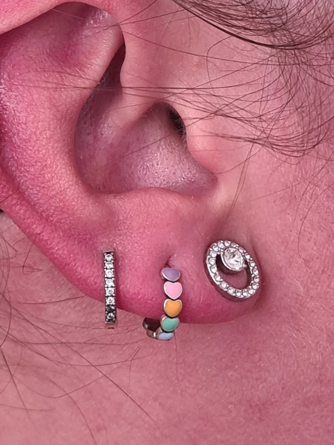 Customer photo review of Pendientes Colorful Love