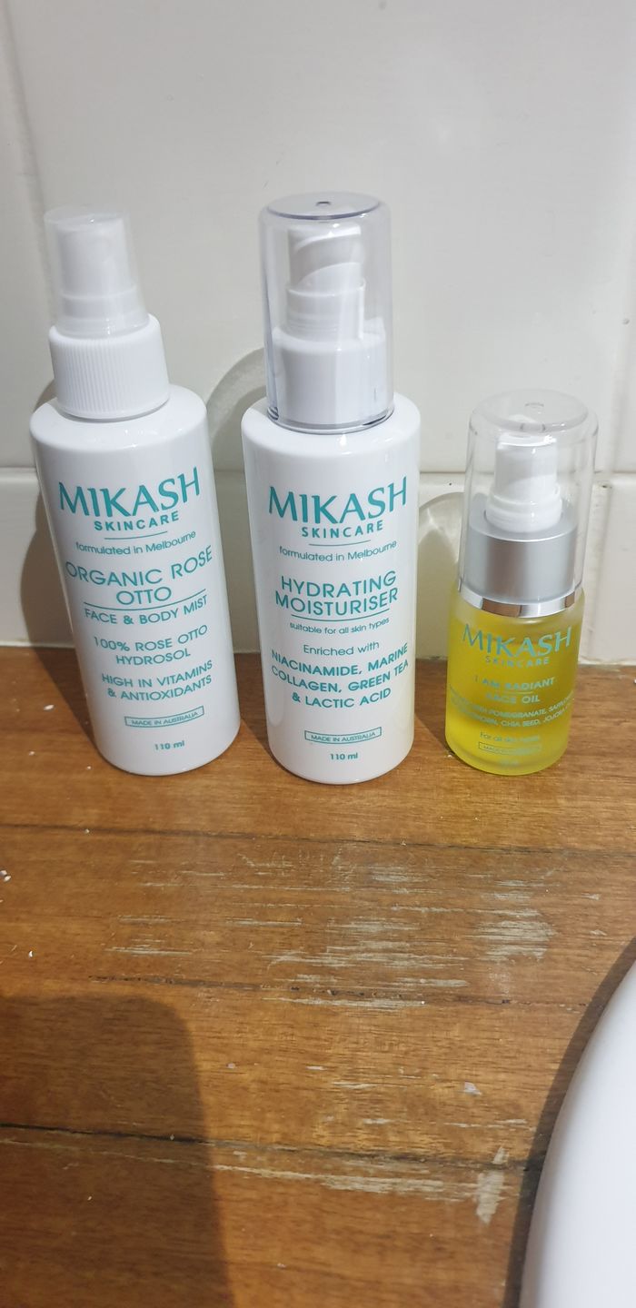 Customer photo review of I AM RADIANT FACE OIL