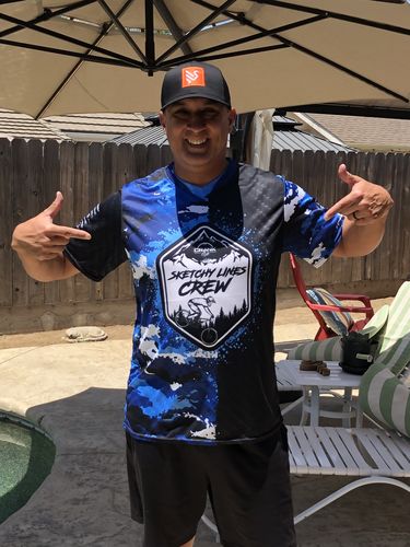 Customer photo review of Sketchy Line Crew Unisex Blue Camo Carbon UPF50+ V-Neck MTB Jersey