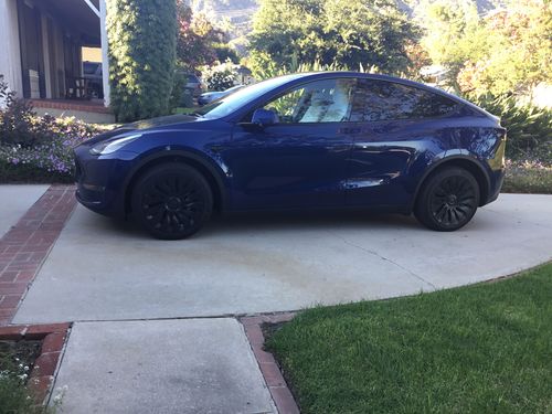 Customer photo review of TESPLUS 19'' Hurricane Style Wheel Cover for Model Y
