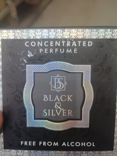 Customer photo review of Black And Silver | Premium Attars | 12ml