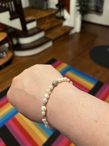 Customer photo review of Iced Beaded Real Pearl Bracelet (Silver)