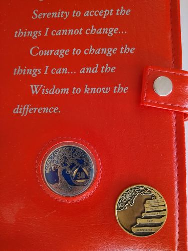 Customer photo review of 30 Year Sobriety Mint Twisted Tree of Life Gold Plated AA Recovery Medallion - Thirty Year Chip/Coin - Blue