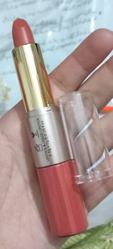 Customer photo review of O.TWO.O ROSE GOLD 2 IN 1 LIPSTICK AND LIPGLOSS