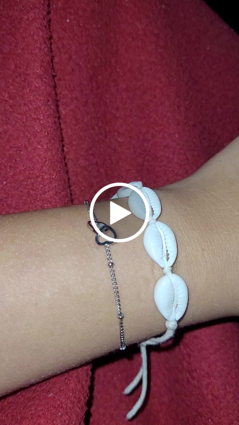 Customer video review of Best Friends Armband | 18K vergoldet
