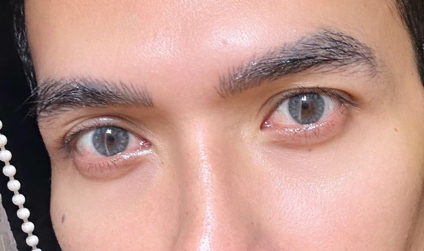 Customer photo review of Iris Blue