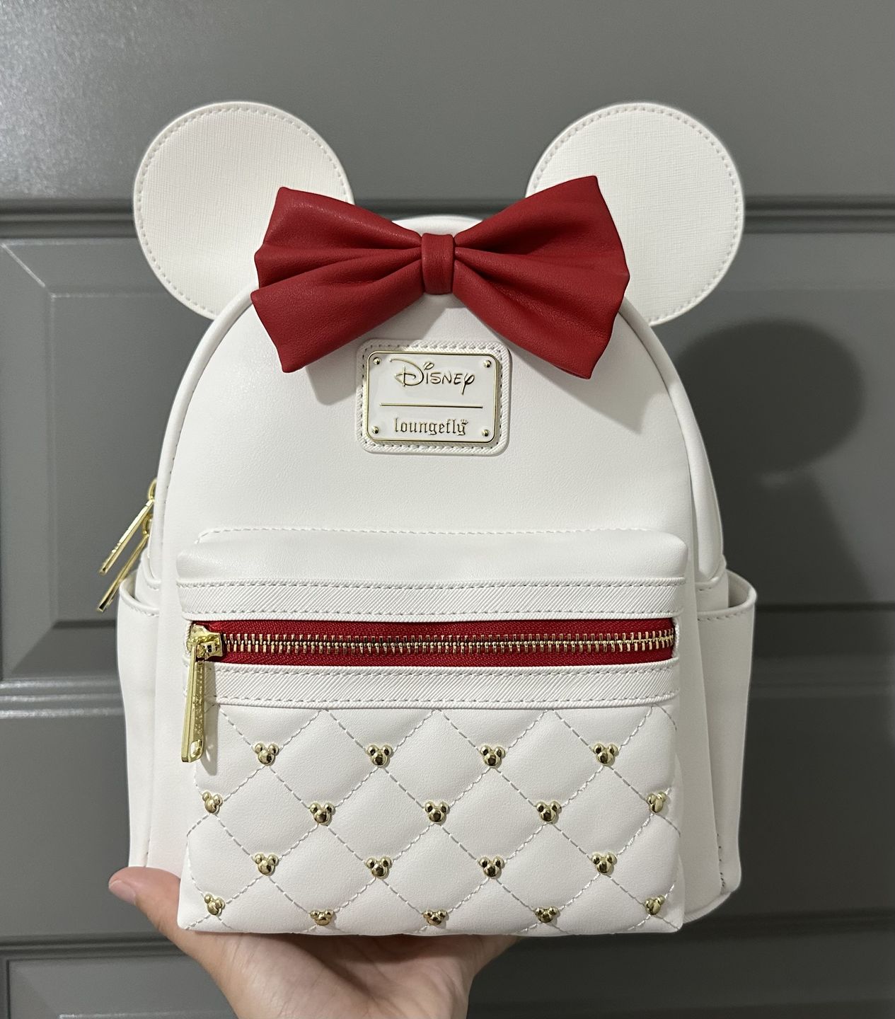 Customer photo review of 707 Street Exclusive - Loungefly Disney The Minnie Mouse Classic Series Mini Backpack - The Sweetheart