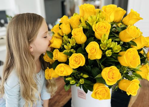 Customer photo review of 50 Box - Yellow Roses
