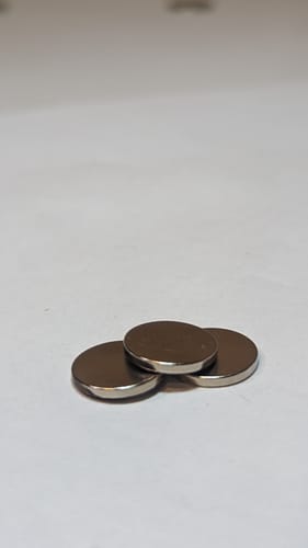 Customer photo review of מגנט ניאודימיום N52 עגול קוטר 12 מ"מ