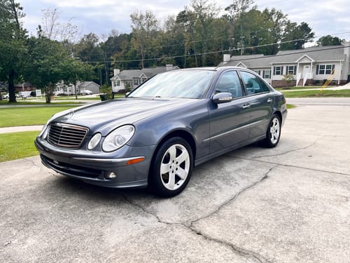 Customer photo review of 2006-2009 Mercedes-Benz E350 RWD Sedan 4 Wheel Air Suspension Conversion Kit With Light Fix Module (ME14FM)