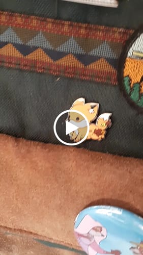 Customer video review of Cute Fox & Fallen Leaves Enamel Pin