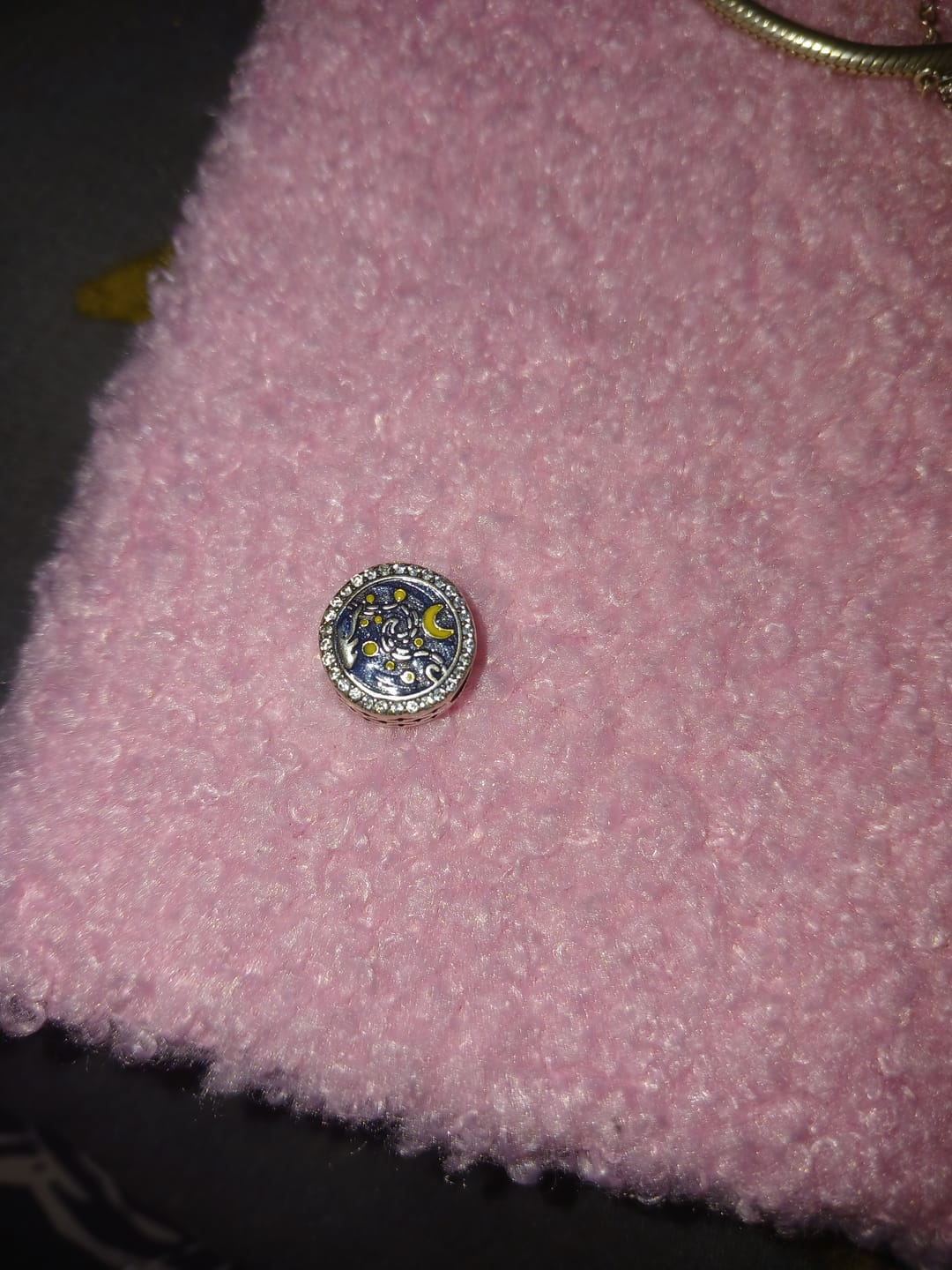 Customer photo review of Charm Noche Estrellada de Van Gogh