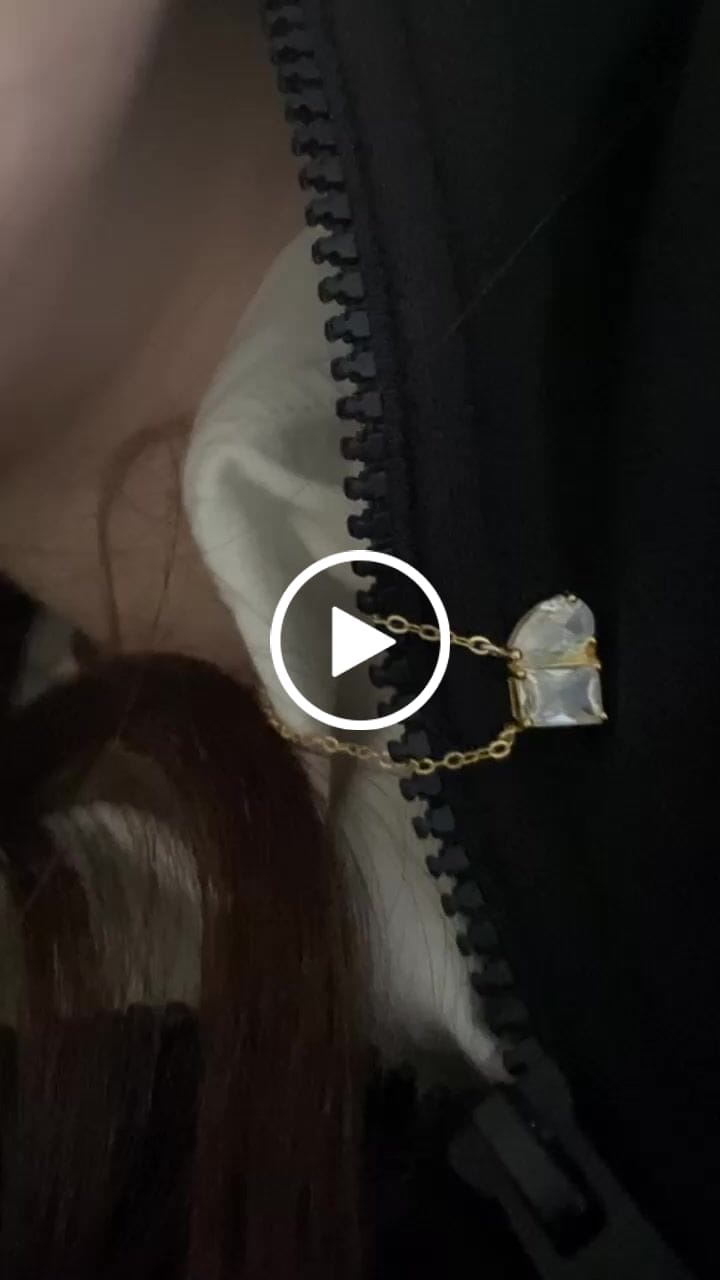 Customer video review of Royal Halskette | 18K vergoldet
