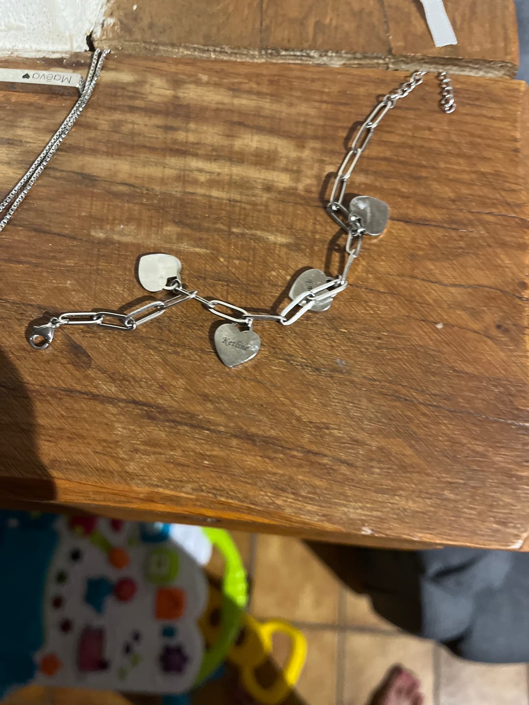 Customer photo review of Bracelet Personnalisé à Cœurs Multiples