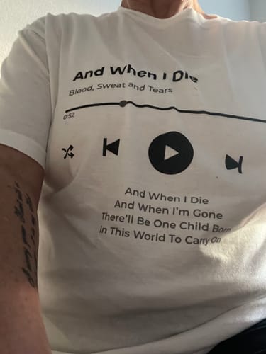 Customer photo review of Your Favorite Song T-Shirt Music Player