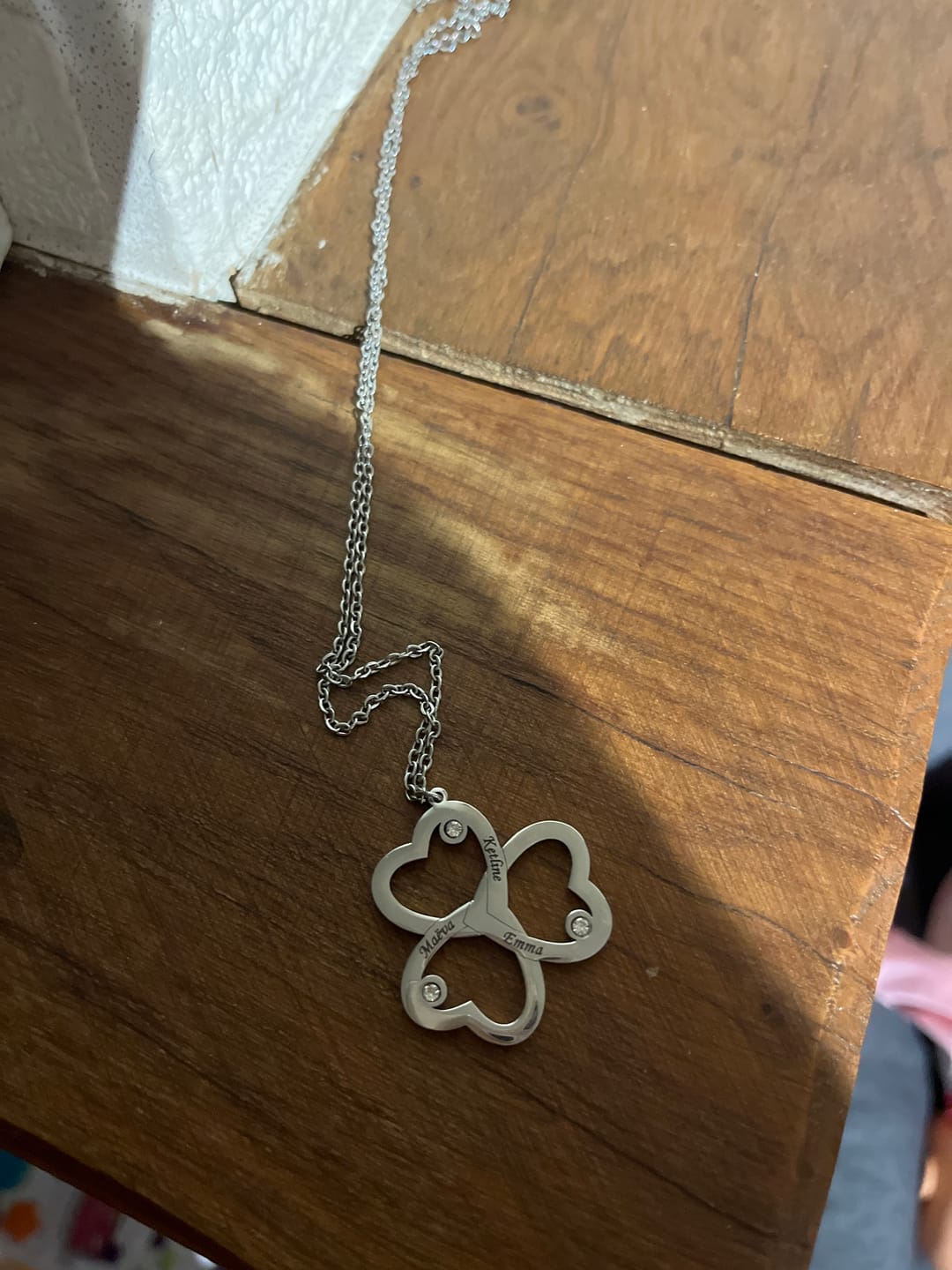 Customer photo review of Collier 3 Coeurs à personnaliser