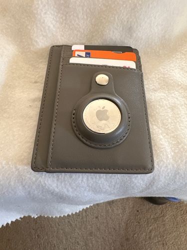 Customer photo review of Slim Leather Wallet With AirTag Pouch