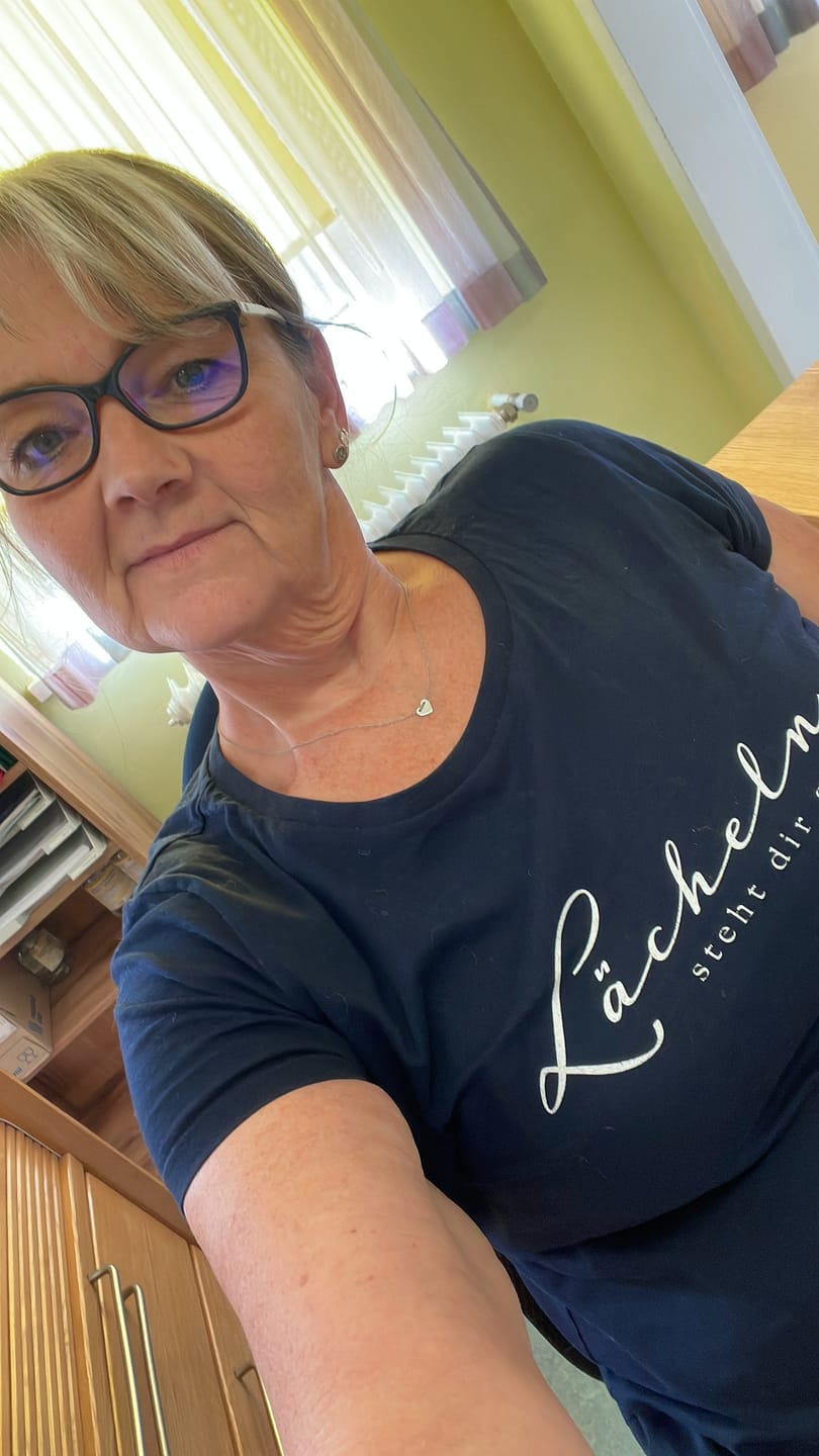 Customer photo review of Lächeln steht dir gut 100% Bio T-Shirt