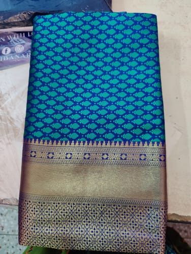 Customer photo review of Emerald Green Handloom Woven Banarasi Silk Saree
