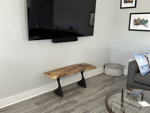Customer photo review of Metal Bench Legs - 122 Botas - 16H inch