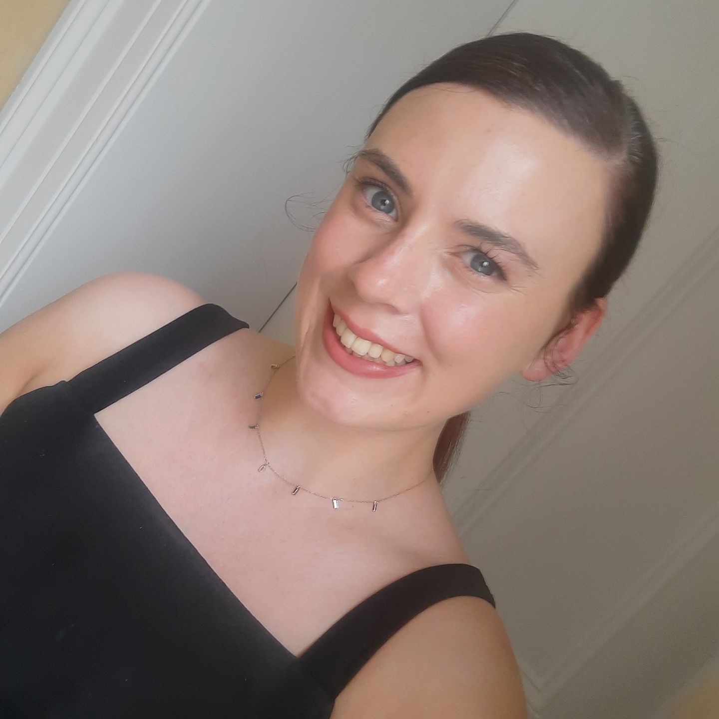 Customer photo review of Aura Chakra Necklace