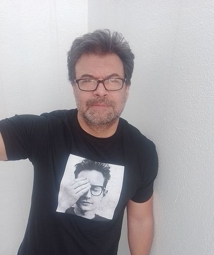 Customer photo review of Playera Personalizada: Tu Banda Favorita Aquí