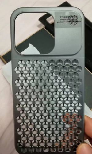 Customer photo review of Premium Aluminum Aromatherapy Heat Dissipation iPhone Case