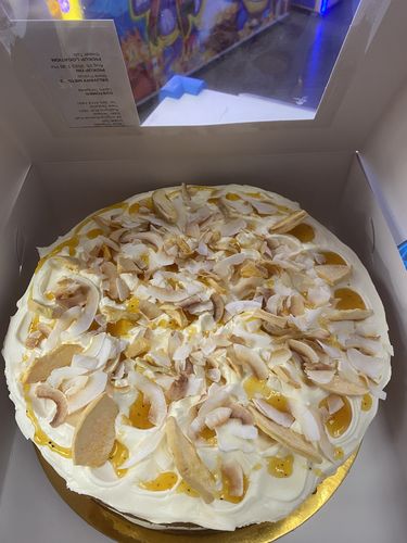 Customer photo review of Peach Passionfruit and Toasted Coconut Cake (vegan)
