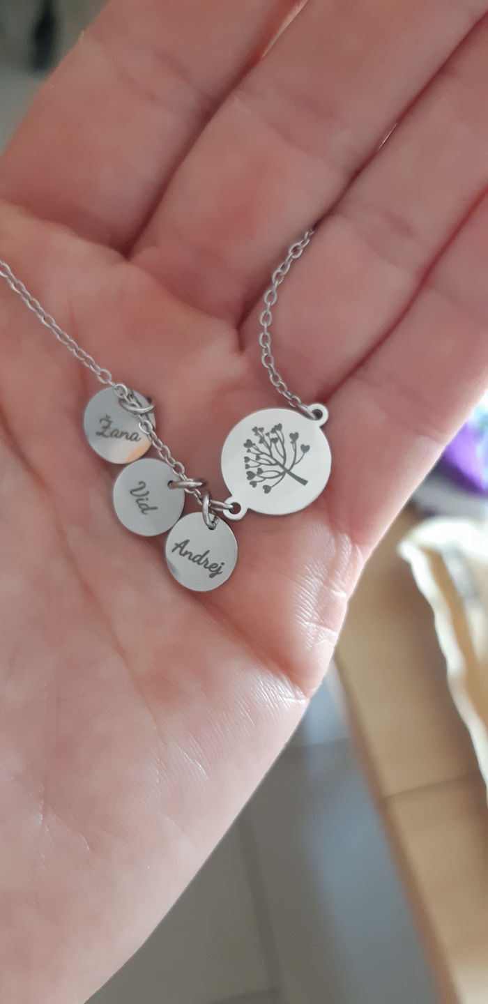 Customer photo review of Zapestnica: Družinsko Drevo