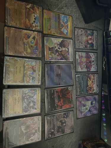 Customer photo review of Pokémon TCG: Scarlet & Violet-Obsidian Flames Booster Display Box (36 Packs) (Presale)