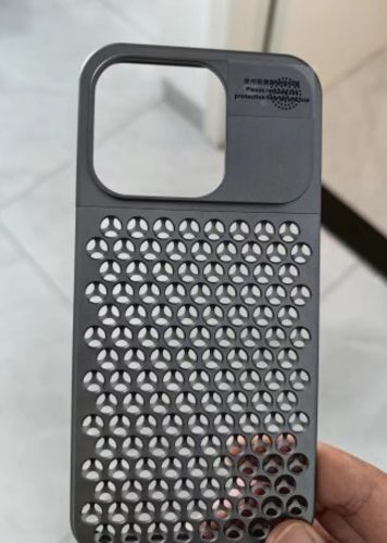 Customer photo review of Premium Aluminum Aromatherapy Heat Dissipation iPhone Case