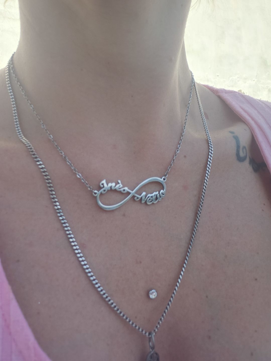 Customer photo review of Collier Infini Personnalisable Deux Prénoms