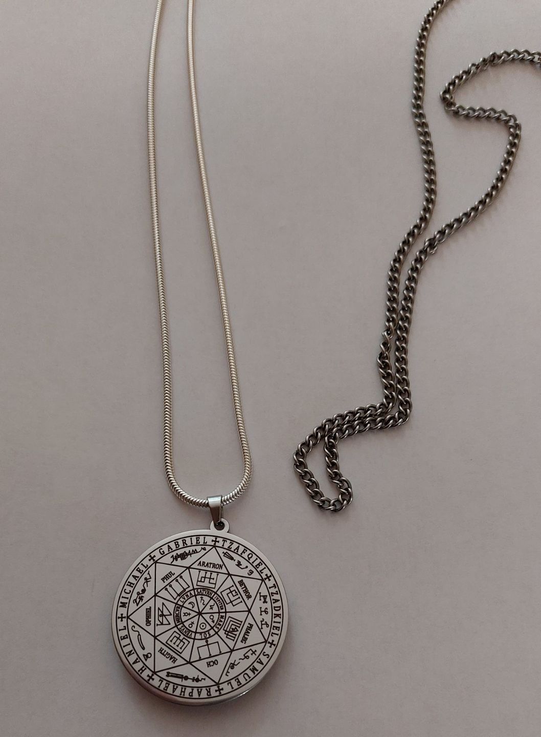 Customer photo review of Pendentif Sceau des 7 Archanges