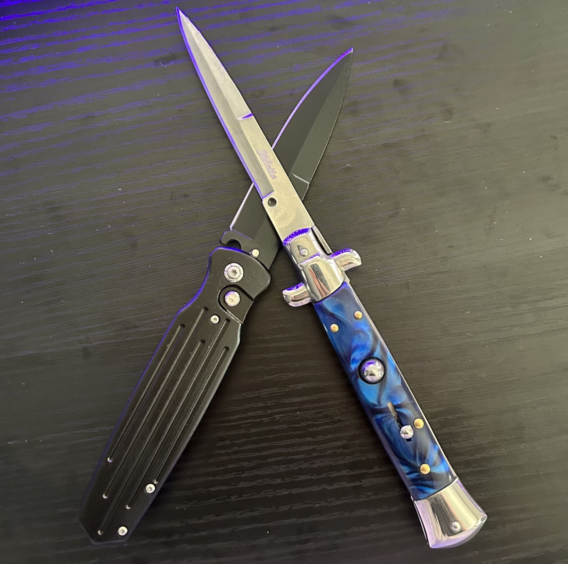 Customer photo review of Mystery Switchblade Box™