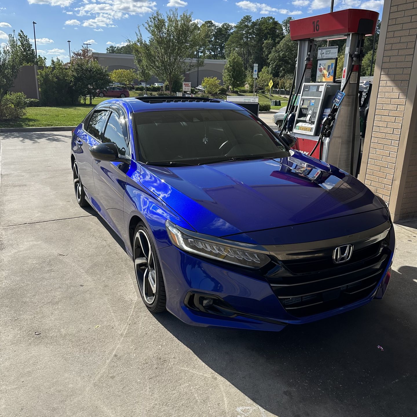 Customer photo review of 2018-2022 Honda Accord Sedan Window Visors Wind Deflectors Rain Guards