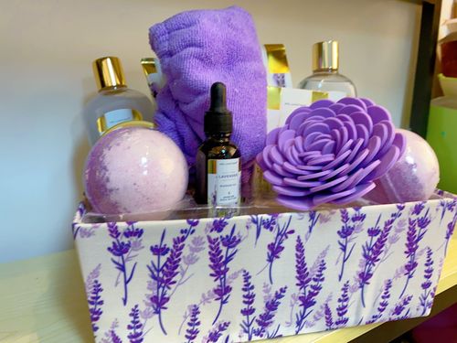Customer photo review of Lavender Bath & Shower Gift Basket