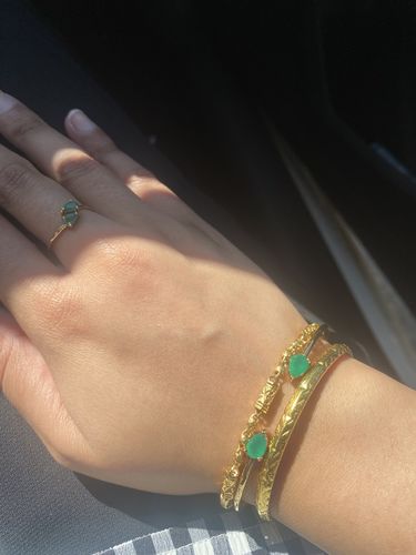 Customer photo review of Green Onyx Teardrop Cuff Bangle Bracelet