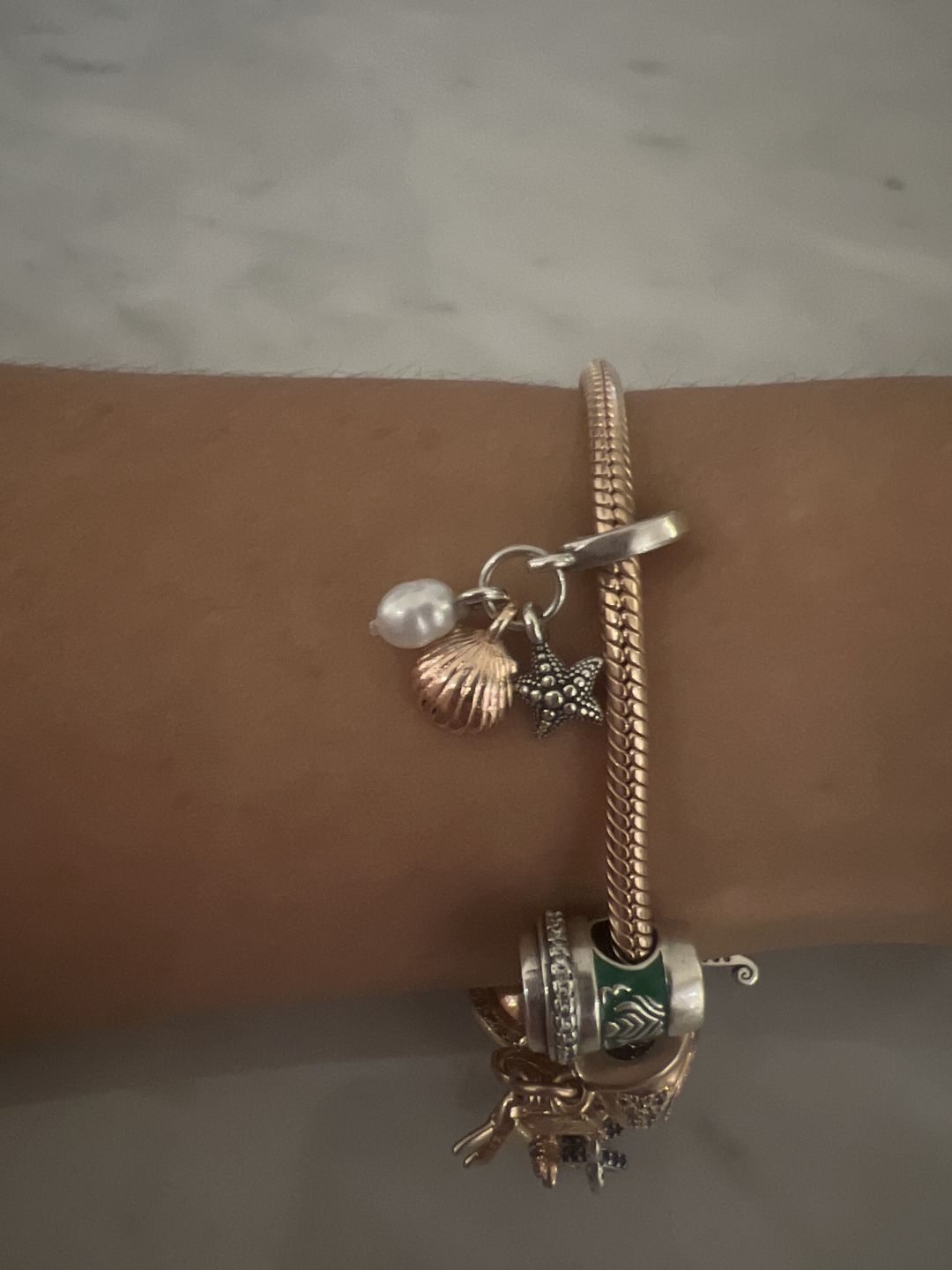Customer photo review of Charm Conchita de Mar con Perla