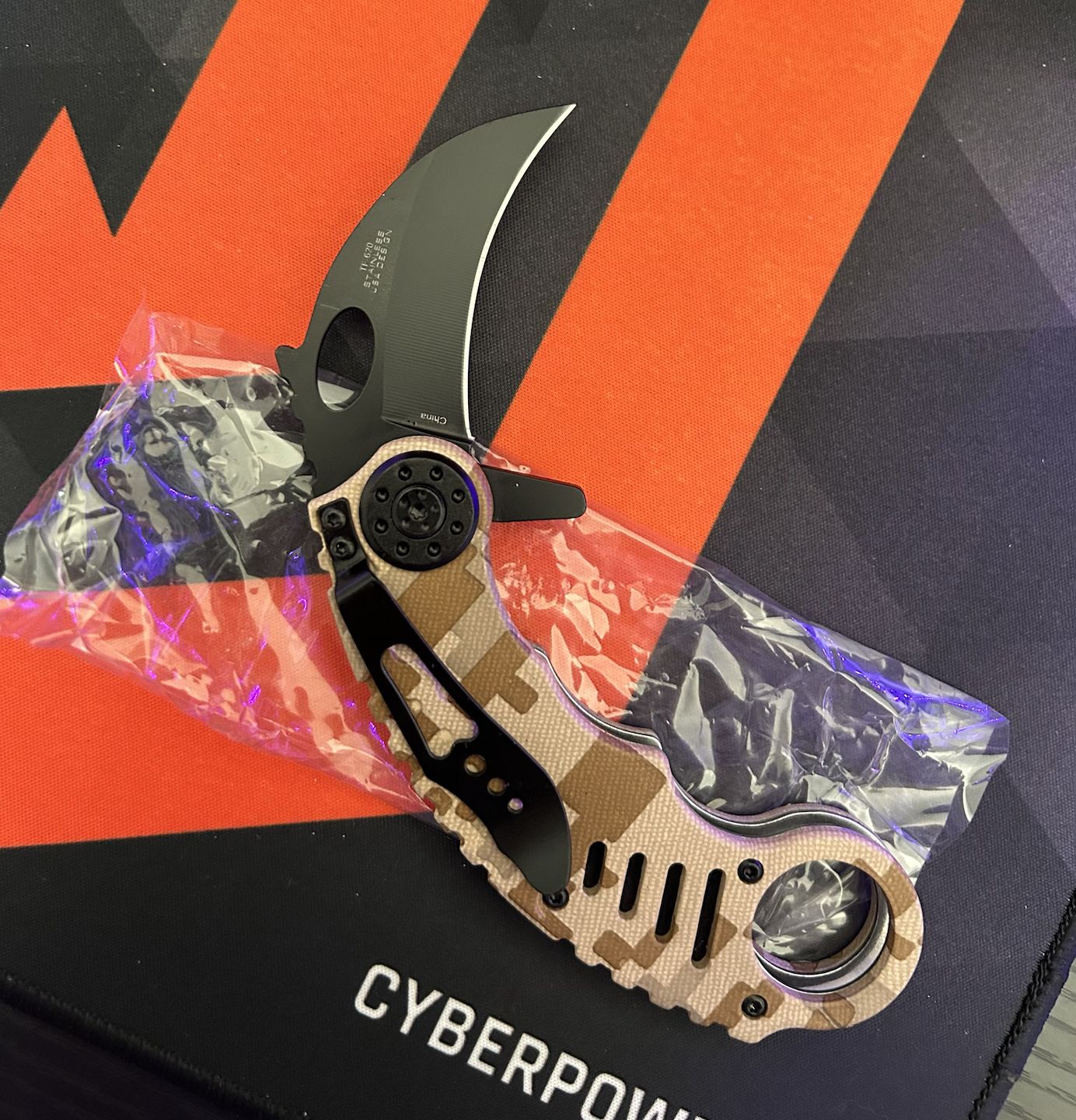 Customer photo review of Mystery Karambit Box™